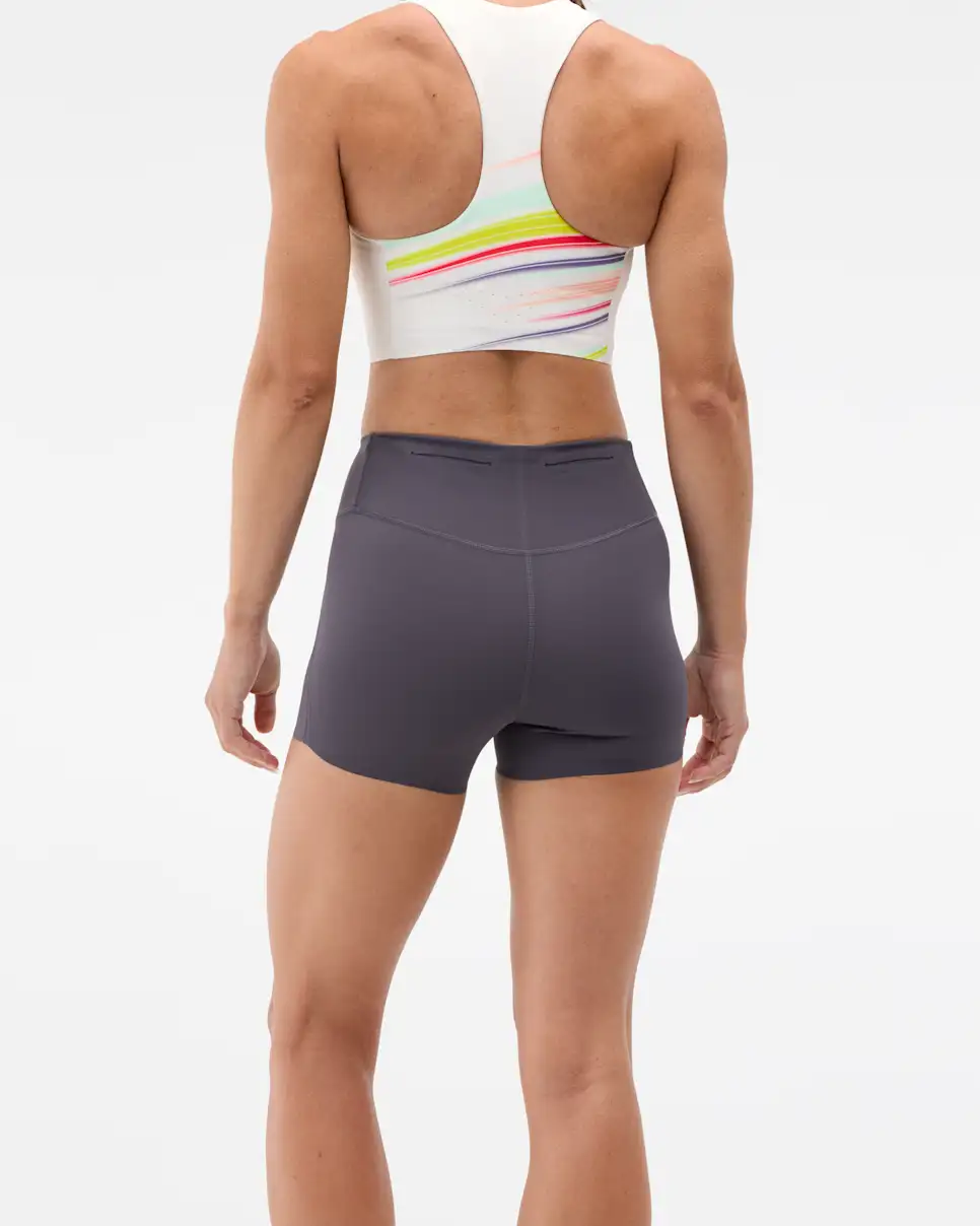 RACE DAY FITTED 2.5 SHORT - FEMME | HOKA - Image 2